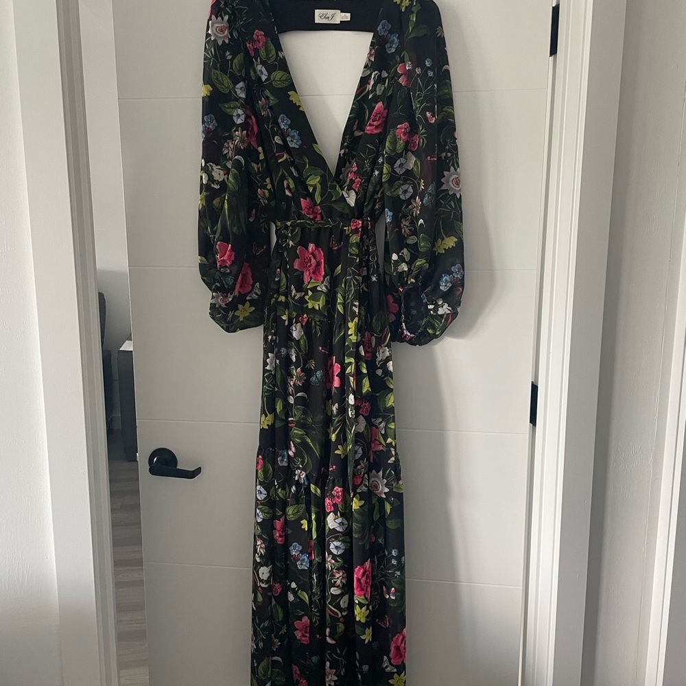 Floral V-Neck Maxi Dress
